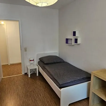 Schoene Zimmer Am Langenselbolder Dreieck A 45 A 66 Neuberg Exterior foto