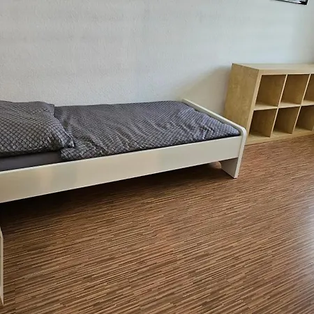 Schoene Zimmer Am Langenselbolder Dreieck A 45 A 66 Neuberg Exterior foto