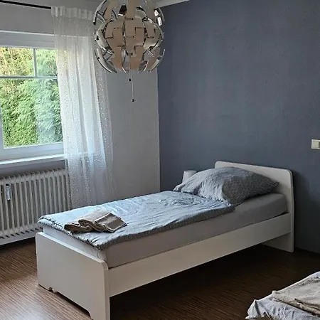 Schoene Zimmer Am Langenselbolder Dreieck A 45 A 66 Neuberg Exterior foto