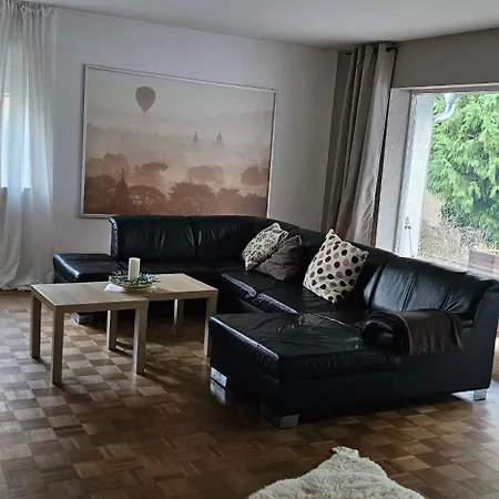 Schoene Zimmer Am Langenselbolder Dreieck A 45 A 66 Neuberg Exterior foto